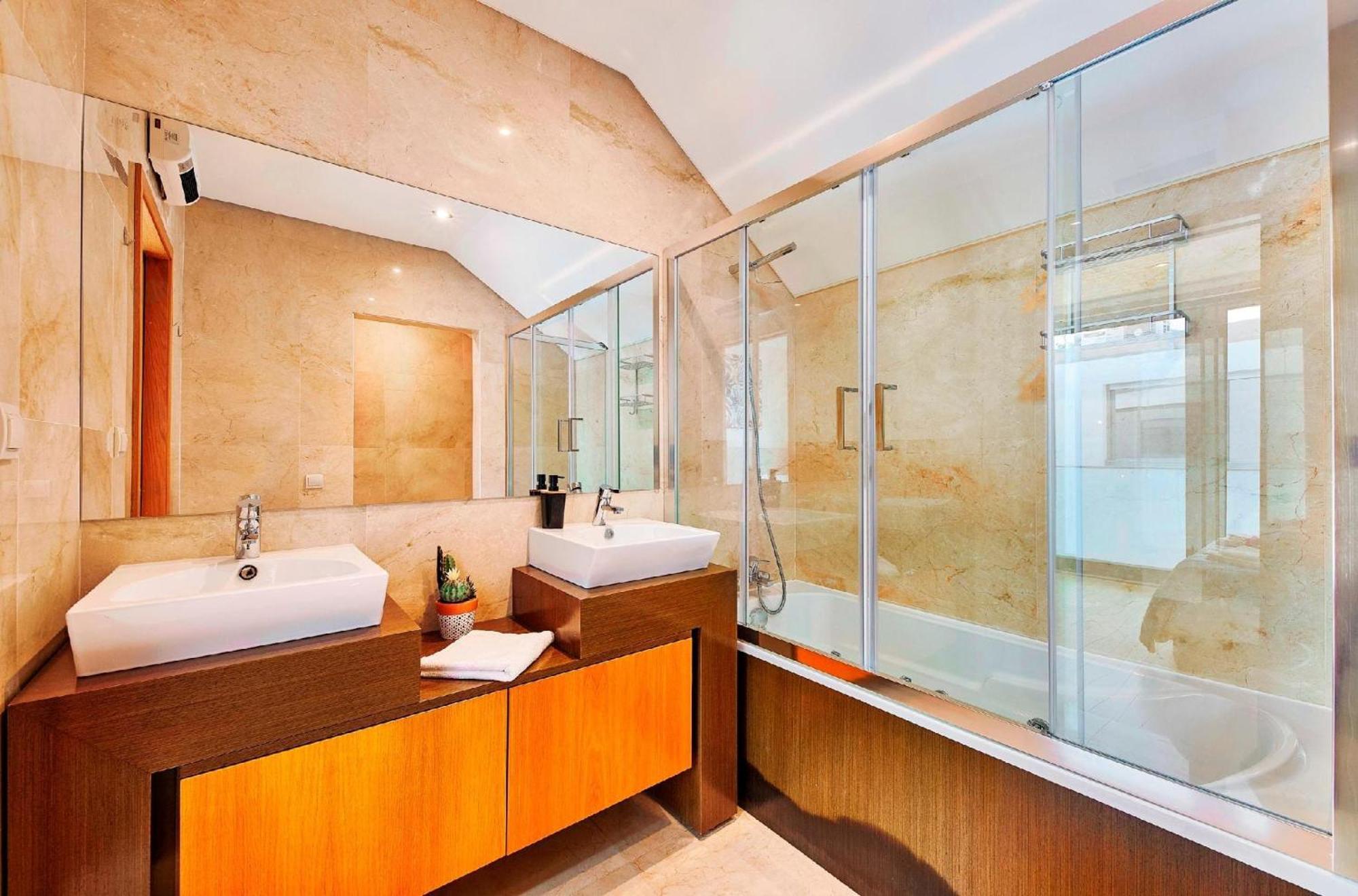 Villa Stylish Townhouse In Tavira Centre, Shared Pool Esterno foto